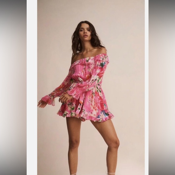 ⭐️Hemant + Nandita Romper in Carnation Pink in Small ⭐️ - Picture 3 of 7